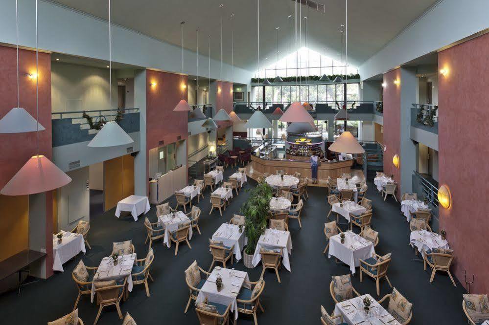 Quality Hotel Manor Mitcham Exterior photo
